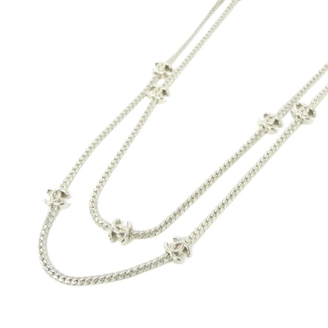 CHANEL NECKLACE: Chanel Necklace Brand: CHANEL Type/Style: Chanel Necklace Material: None, Color: Silver Size: Length: 112-115.5cm Motif width x height: 0.7cm x 0.5cm Accessories: None Accessories Notice: When