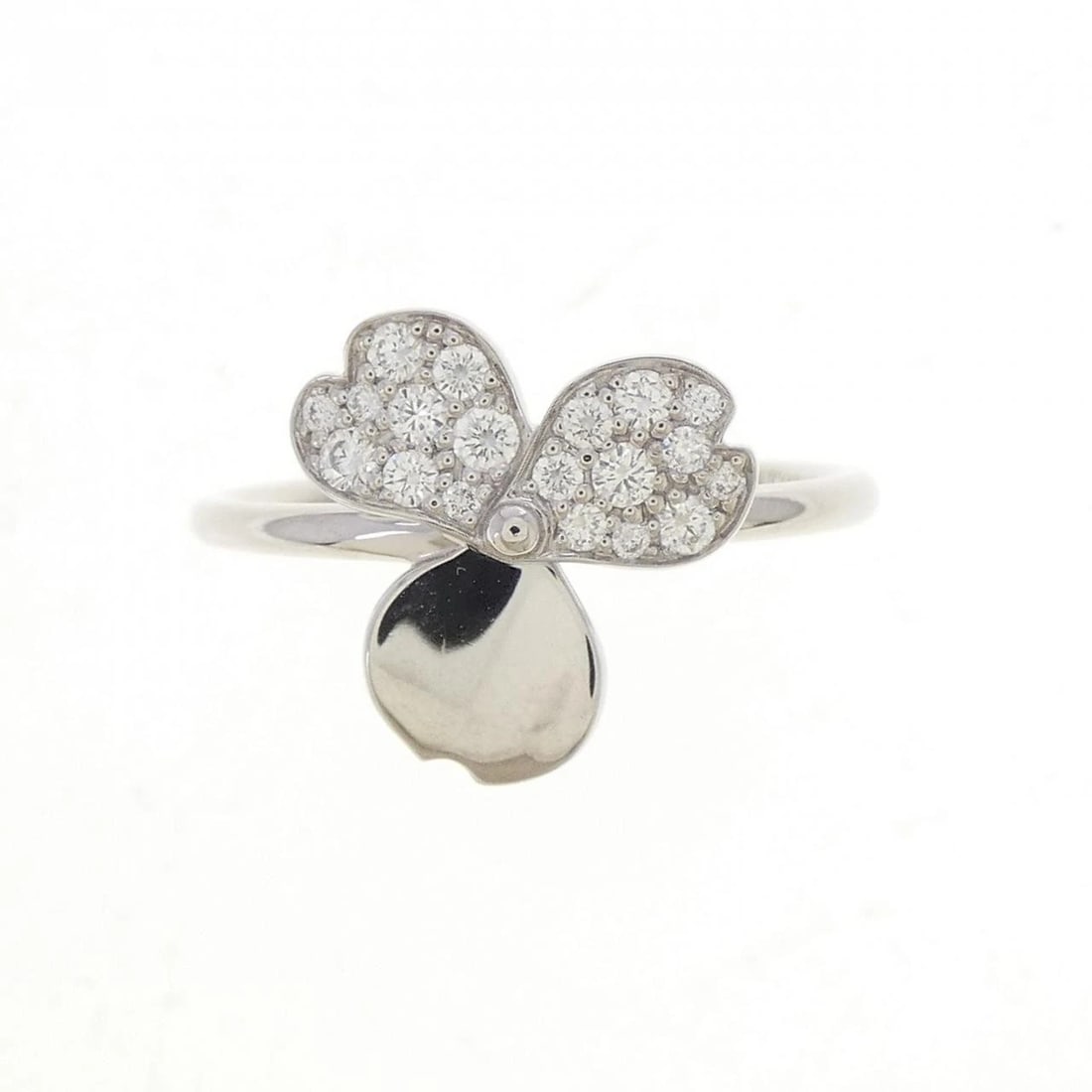 TIFFANY&CO. PAPER FLOWER RING: TIFFANY&Co. Paper Flower Ring Brand: TIFFANY&Co. Type/Style: TIFFANY & Co. Ring Material: Platinum950, Main Stone/Creation Natural Color: Silver Size: US7 Accessories: None Accessories Notice: When