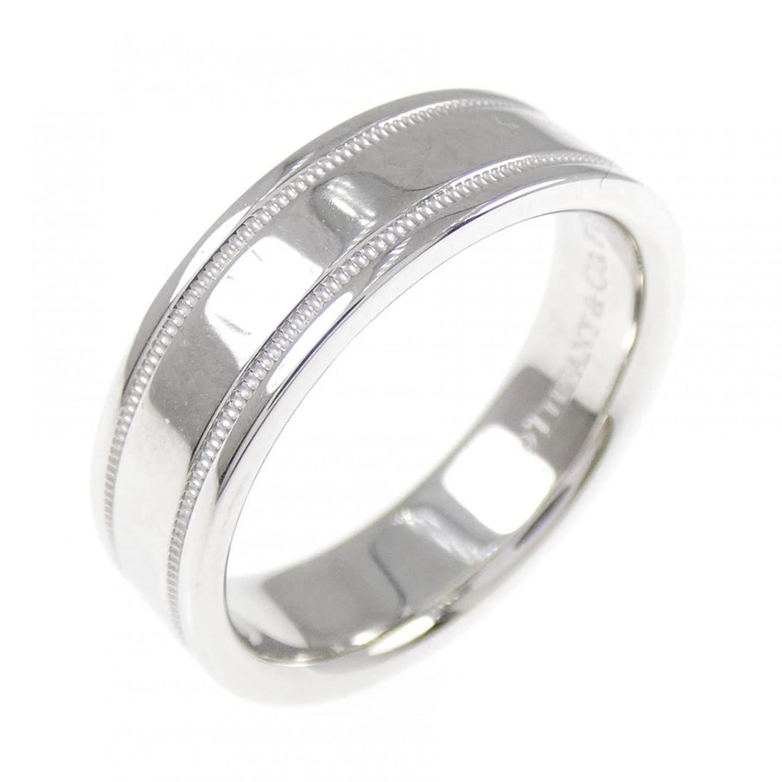TIFFANY & CO. DOUBLE MILGRAIN RING: TIFFANY & Co. Double Milgrain Ring Brand: TIFFANY&Co. Type/Style: TIFFANY & Co. Ring Material: Platinum950, Color: Silver Size: US8 1/2 Accessories: None Accessories Notice: When purchasin