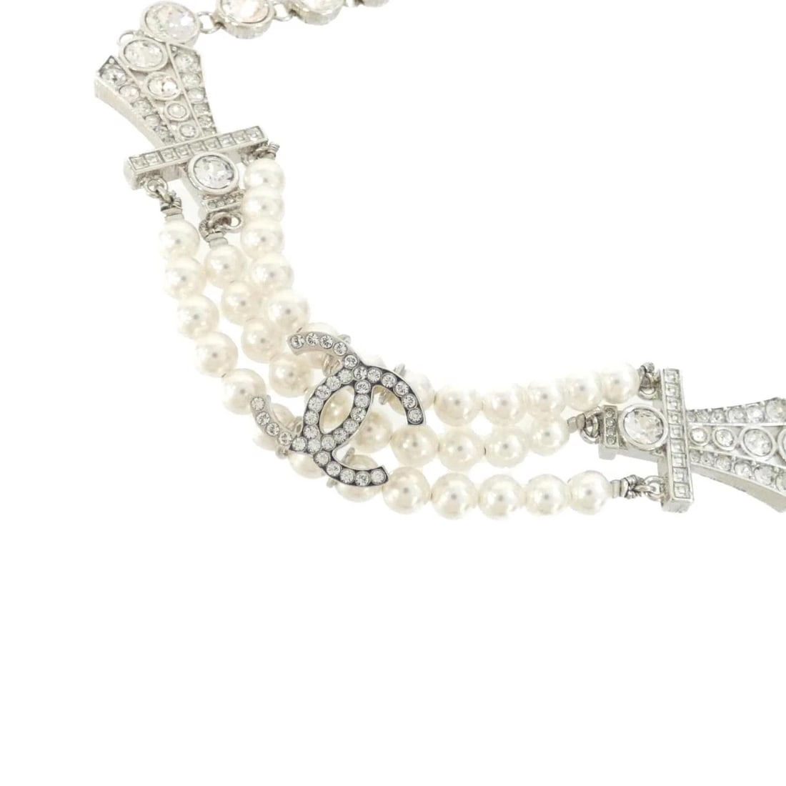 CHANEL ABA649 NECKLACE: Chanel ABA649 Necklace Brand: CHANEL Type/Style: Chanel Necklace Material: Fake pearl, Color: CRYSTAL+WHITE / SILVER Metal Size: Length: 32.5-38.5cm Top width x height: 2cmx1.5cm Accessories: None
