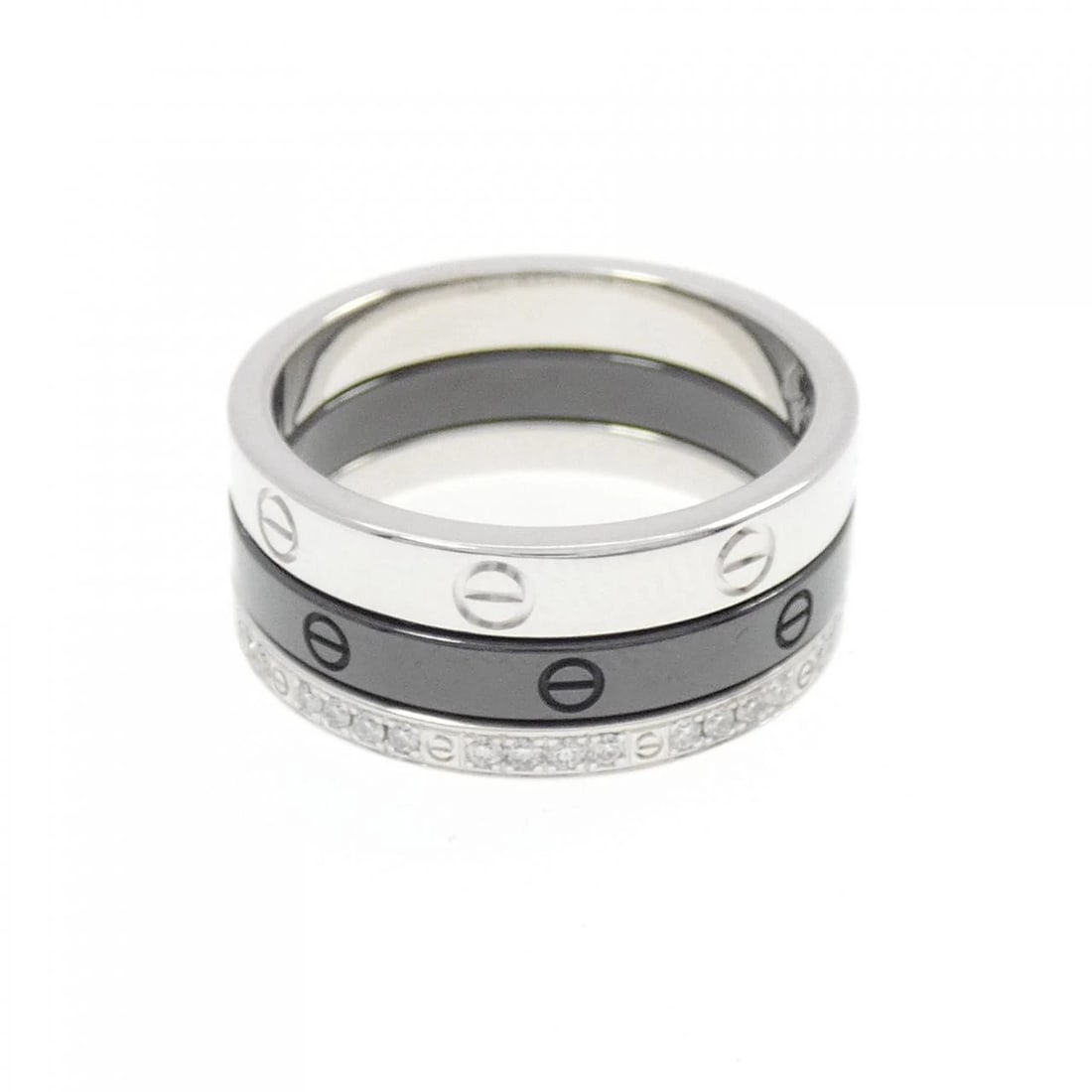 CARTIER LOVE RING THREE HOOPS: Cartier Love Ring Three Hoops Brand: CARTIER Type/Style: Cartier Ring Material: 750 white gold/ceramic, Main Stone/Creation Natural Color: White Gold Size: US5 3/4(51) Accessories: None Accessories