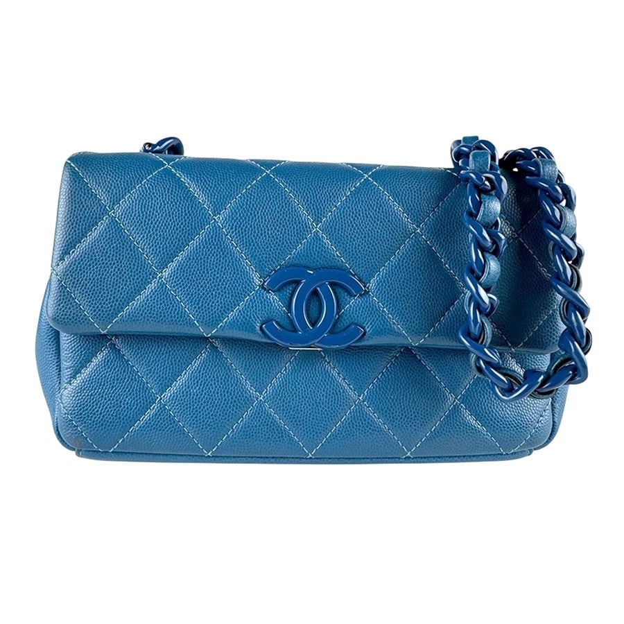CHANEL CHAIN SHOULDER BAG BLUE LEATHER/METAL: CHANEL Chain Shoulder Bag Blue Leather/Metal Brand: CHANEL Type/Style: Shoulder Bag Material: Caviar Skin Leather Color: Blue Size: Size [inch] W:7.5inx H:4.7inx D:2.0in Size [cm] W:19cmx H:12cmx