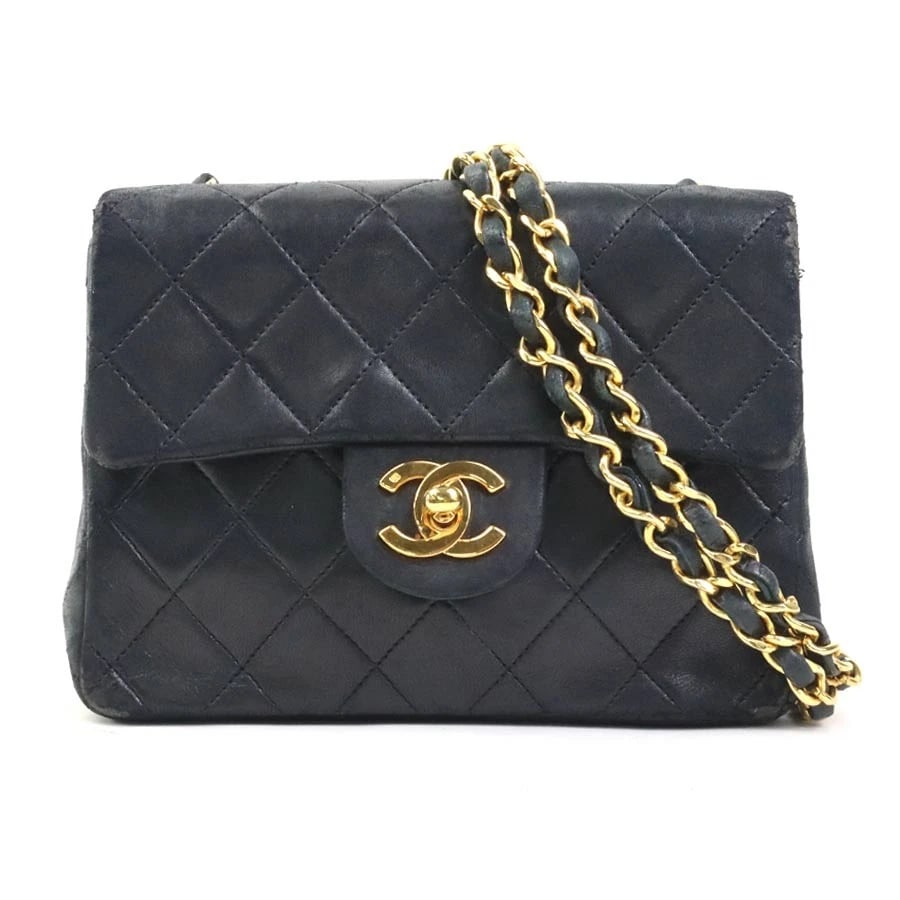 CHANEL MATELASSE CHAIN SHOULDER BAG BLACK: CHANEL Matelasse Chain Shoulder Bag Black Brand: CHANEL Type/Style: Shoulder Bag Material: Lambskin Color: Black Size: Size [inch] W:6.7inx H:4.7inx D:2.4in Size [cm] W:17cmx H:12cmx D:6cm Accesso