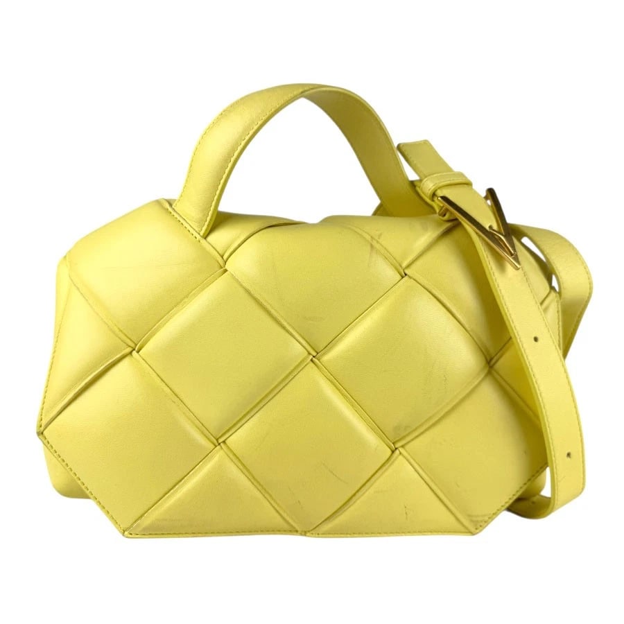 BOTTEGAVENETA MAXI INTRECCIATO SHOULDER BAG: BOTTEGAVENETA Maxi Intrecciato Shoulder Bag Brand: BOTTEGAVENETA Type/Style: Shoulder Bag Material: Leather Color: Yellow Size: Size [inch] W:11.4inx H:7.5inx D:4.3in Handle Length:9.4in Size [cm]