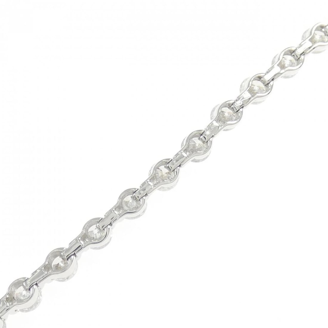 K18WG DIAMOND BRACELET - 2