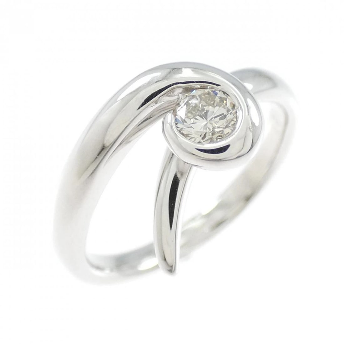 K18WG DIAMOND RING: K18WG Diamond Ring Brand: Unbranded Type/Style: Diamond Ring Material: K18WG, Main Stone/Creation Natural Color: White Gold Size: US 5 3/4 Accessories: None Accessories Notice: When purchasing