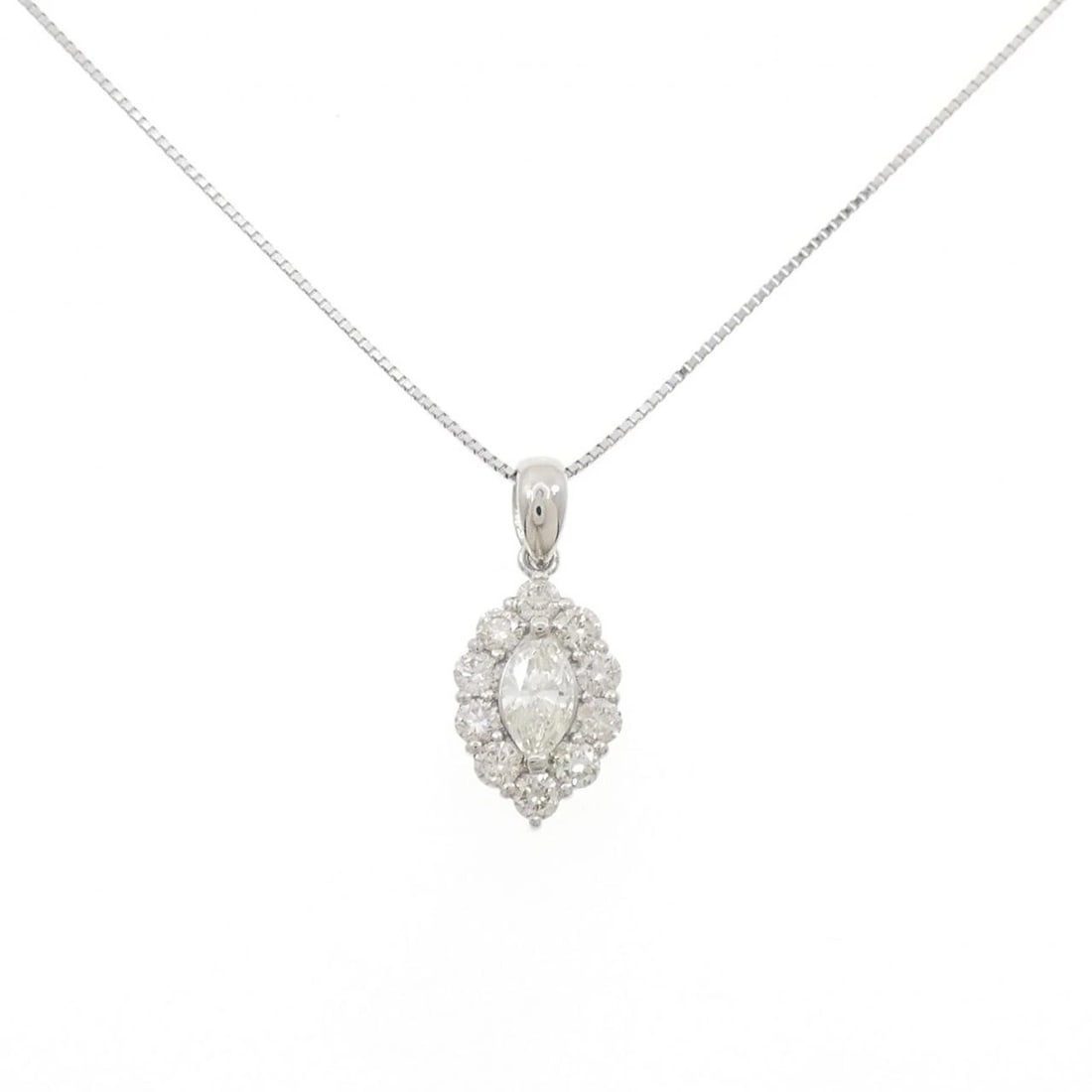 PT900/PT850 DIAMOND NECKLACE: PT900/PT850 Diamond Necklace Brand: Unbranded Type/Style: Diamond Necklace Material: PT900/PT850, Main Stone/Creation NATURAL Color: Silver Size: 45CM Actual Size Pendant length approx. x width