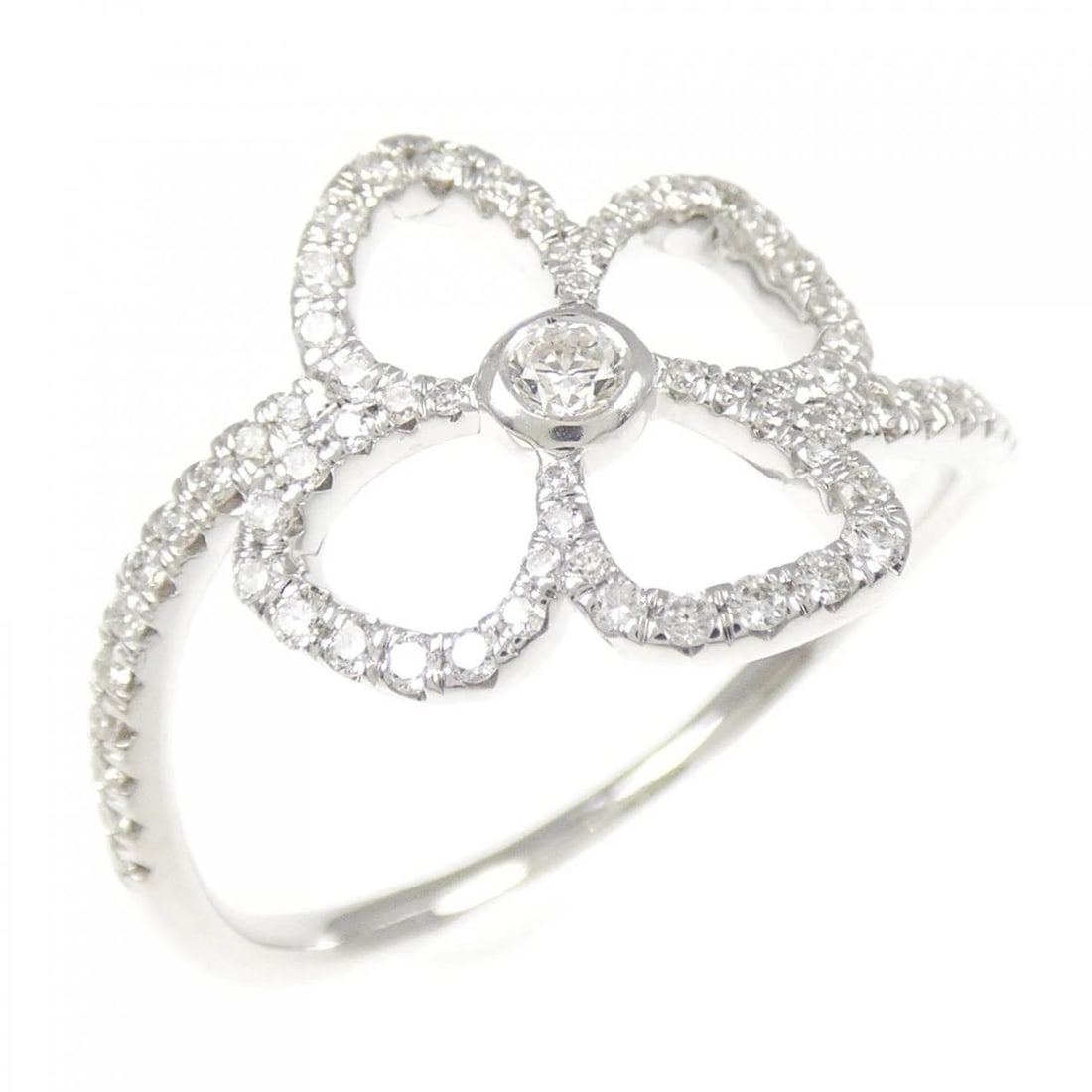 750WG FLOWER DIAMOND RING: 750WG Flower Diamond Ring Brand: Unbranded Type/Style: Diamond Ring Material: 750WG, Main Stone/Creation NATURAL Color: WHITE GOLD Size: US 7 1/4 Accessories: None Accessories Notice: When purchasing