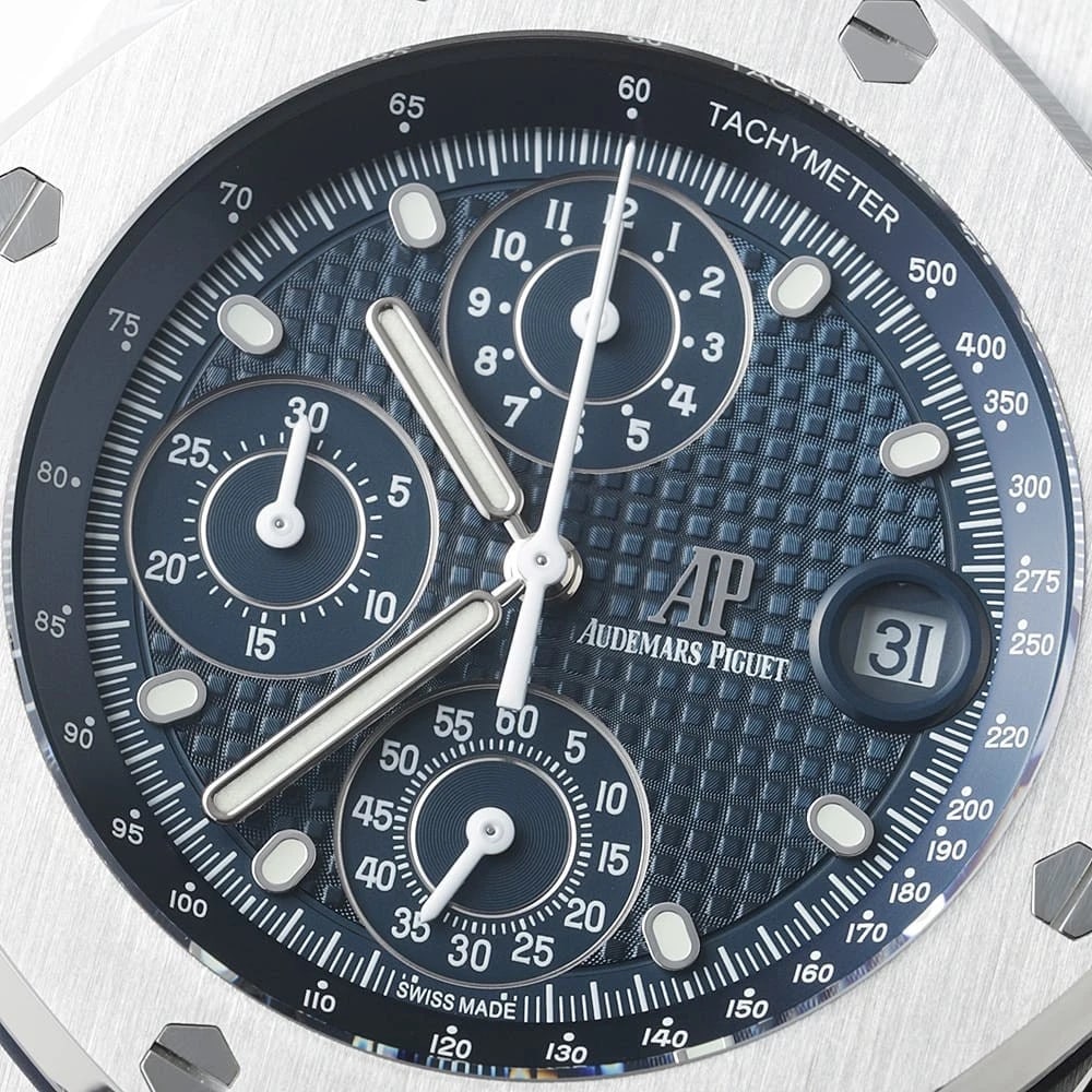 AUDEMARS PIGUET ROYAL OAK CHRONOGRAPH WATCH: AUDEMARS PIGUET Royal Oak Chronograph Watch Brand: AUDEMARS PIGUET Type/Style: Wrist watch Material: Case Material Stainless Steel Belt Material Stainless Steel Color: Dial Color Blue Size: