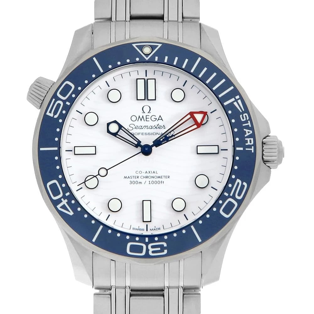 OMEGA SEAMASTER CO-AXIAL CHRONOMETER WATCH: OMEGA Seamaster Co-Axial Chronometer Watch Brand: OMEGA Type/Style: Wrist watch Material: Case Material Stainless Steel Belt Material Stainless Steel Color: Dial Color White Size: Case:W42mm
