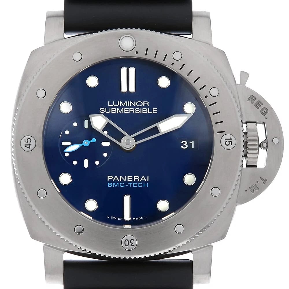 PANERAI LUMINOR SUBMERSIBLE AUTOMATIC WATCH: PANERAI Luminor Submersible Automatic Watch Brand: PANERAI Type/Style: Wrist watch Material: Case Material BMG-TECH (Bulk Metallic Glass) Belt Material rubber Color: Dial Color Blue Size: Case:W47mm