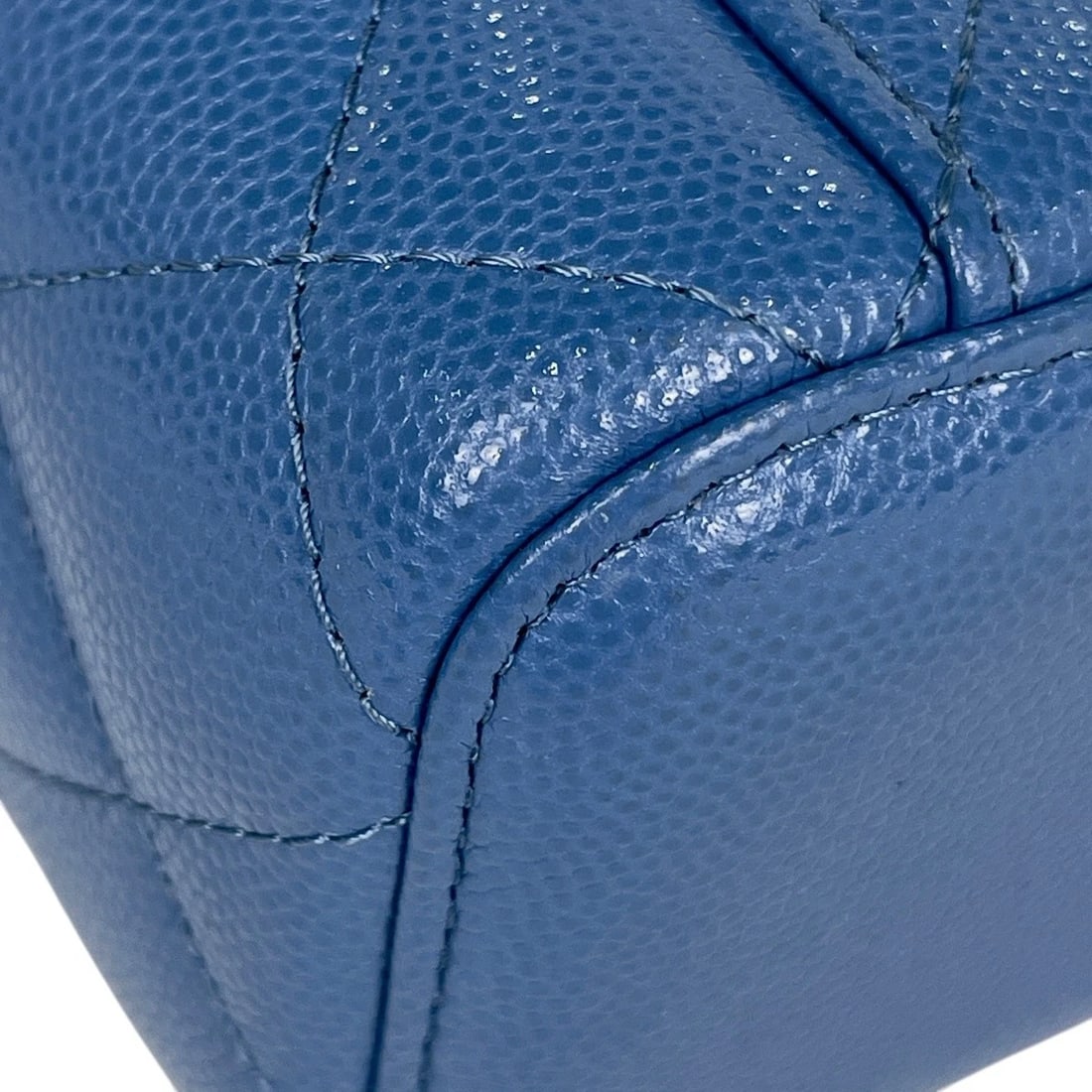 CHANEL (INTERLOCKING) CC LOGO CHAIN SHOULDER BAG - 6