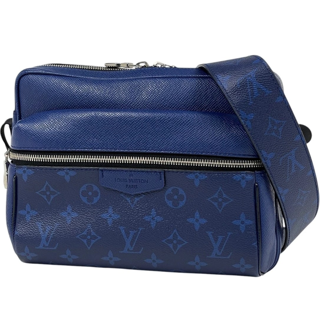 LOUIS VUITTON OUTDOOR MESSENGERPM MONOGRAM SHOULDER BAG (1 of 6)