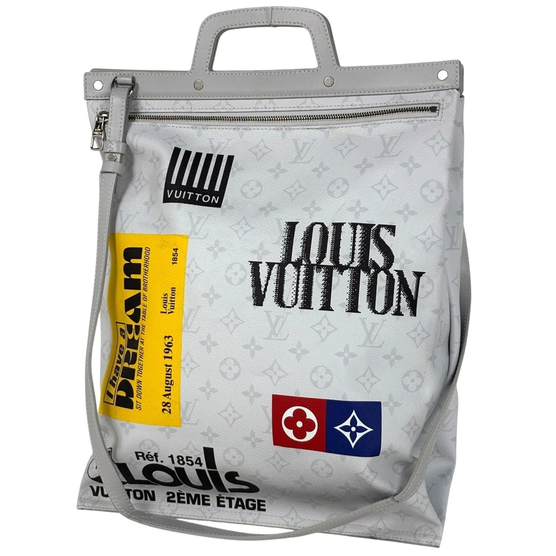 LOUIS VUITTON FLAT VERTICAL TOTE MONOGRAM WHITE 2WAY SHOULDER BAG: Louis Vuitton Flat Vertical Tote Monogram White 2WAY Shoulder Bag Brand: Louis Vuitton Type/Style: Tote Bag Material: Monogram Color: White Size: Width 34.5cm(13.6") Height 44cm(17.3") Depth