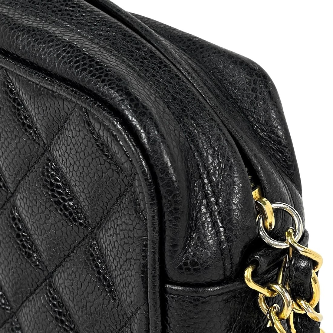 CHANEL (INTERLOCKING) CC LOGO CHAIN SHOULDER BAG - 9