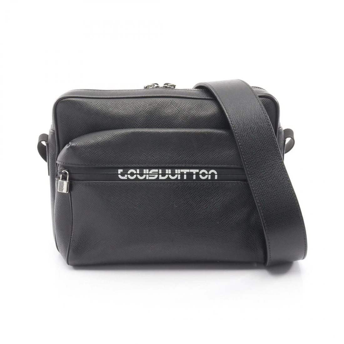 LOUIS VUITTON MESSENGER PM SHOULDER CROSSBODY BAG: LOUIS VUITTON Messenger PM Shoulder Crossbody Bag Brand: LOUIS VUITTON Type/Style: Shoulder Bag Material: Taiga ? leather Color: Black / Black?ish colors Size: H:18.5cm x W:25.5cm x D:3/5cm (H:7.3" x
