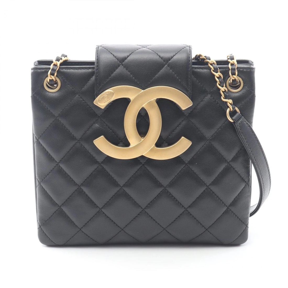 CHANEL MATELASSE CHAIN SHOULDER BAG: CHANEL Matelasse chain Shoulder Bag Brand: CHANEL Type/Style: Shoulder Bag Material: Lambskin (sheep leather) Color: Black?ish colors Size: H:18cm x W:20cm x D:1.5/1.5cm (H:7.1" x W:7.9" x D:0.6")
