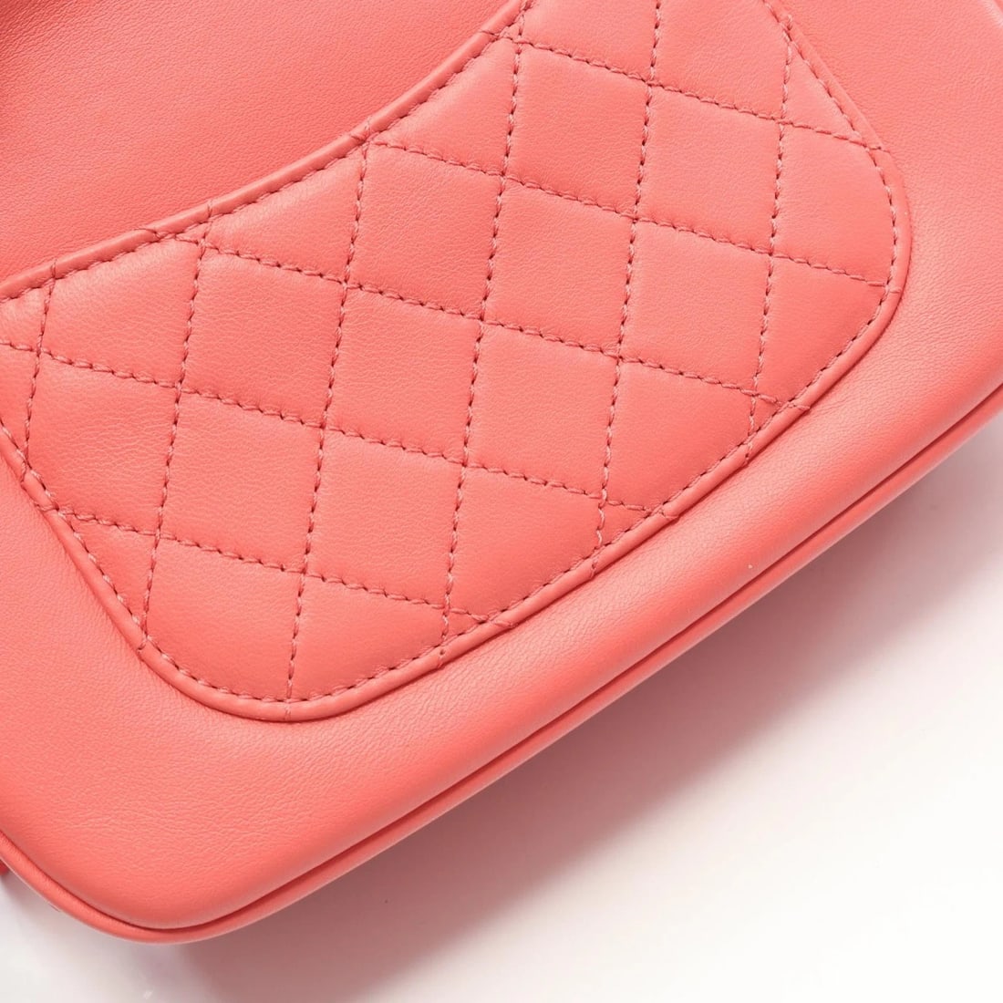 CHANEL COCO MARK CHAIN SHOULDER BAG - 4