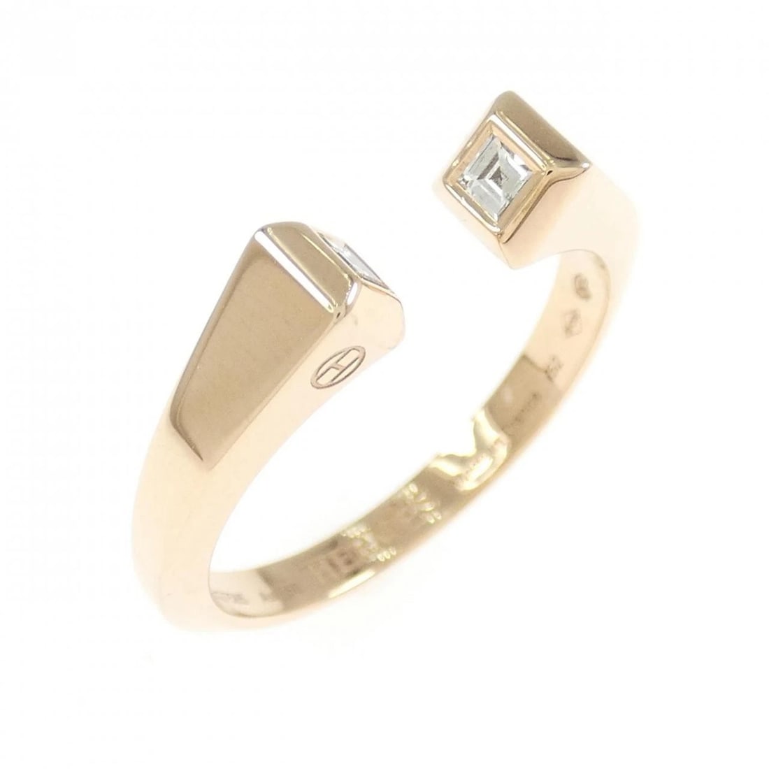 HERMES CLOUS DE FORGE RING: Hermes Clous de Forge Ring Brand: HERMES Type/Style: Ring Material: 750 Pink Gold, Main Stone/Creation Natural Color: Pink Gold Size: US6(52) Accessories: None Accessories Notice: When purchasing