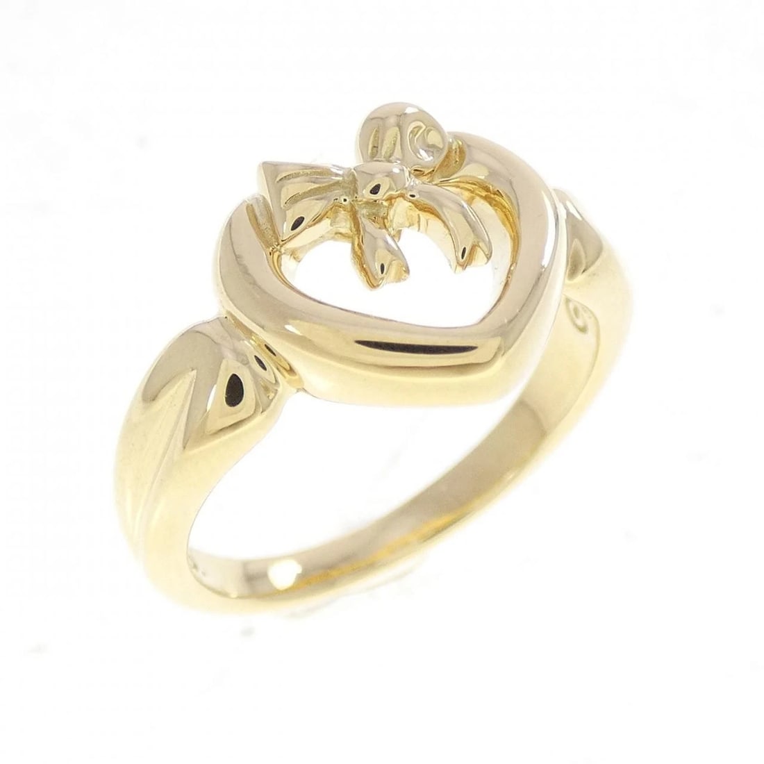 TIFFANY&CO. HEART RING: TIFFANY&Co. Heart Ring Brand: TIFFANY&Co. Type/Style: TIFFANY & Co. Ring Material: 750 yellow gold, Color: Yellow Gold Size: US4 1/2 Accessories: None Accessories Notice: When purchasing pre-owned