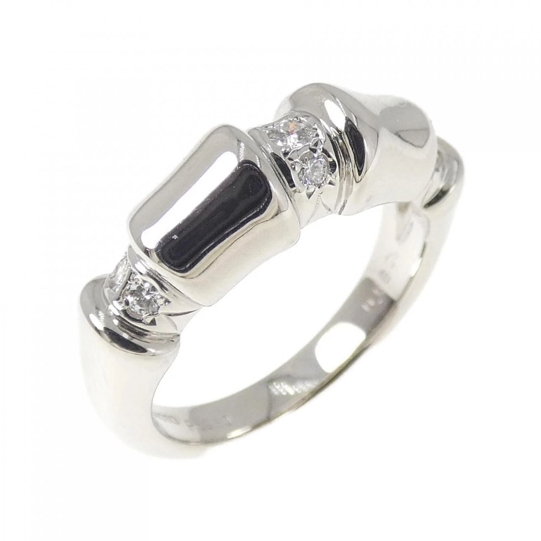 MIKIMOTO DIAMOND RING: Mikimoto Diamond Ring Brand: MIKIMOTO Type/Style: Mikimoto Ring Material: Platinum950, Main Stone/Creation Natural Color: Silver Size: US4 1/2 Accessories: None Accessories Notice: When pu