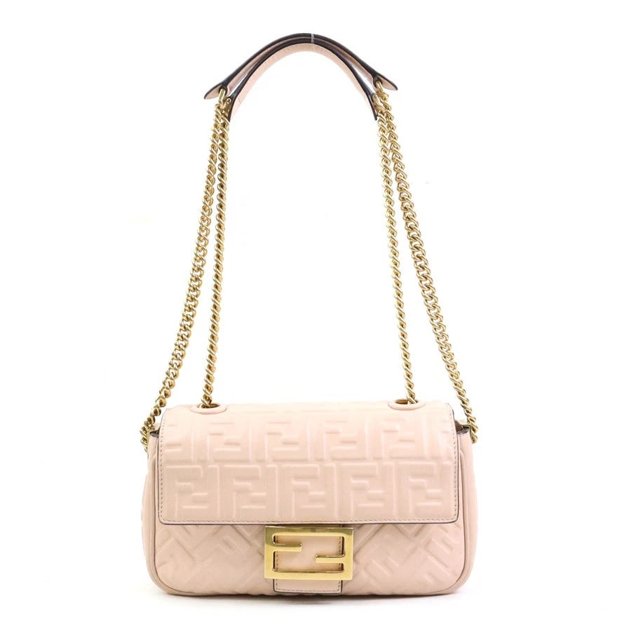 FENDI BAGUETTE CHAIN MIDI SHOULDER BAG: FENDI Baguette Chain Midi Shoulder Bag Brand: FENDI Type/Style: Shoulder Bag Material: Leather x Metal Color: Pink Beige/Gold Size: Size [inch] W:8.7inx H:5.5inx D:2.0in Size [cm] W:22cmx H:14cmx