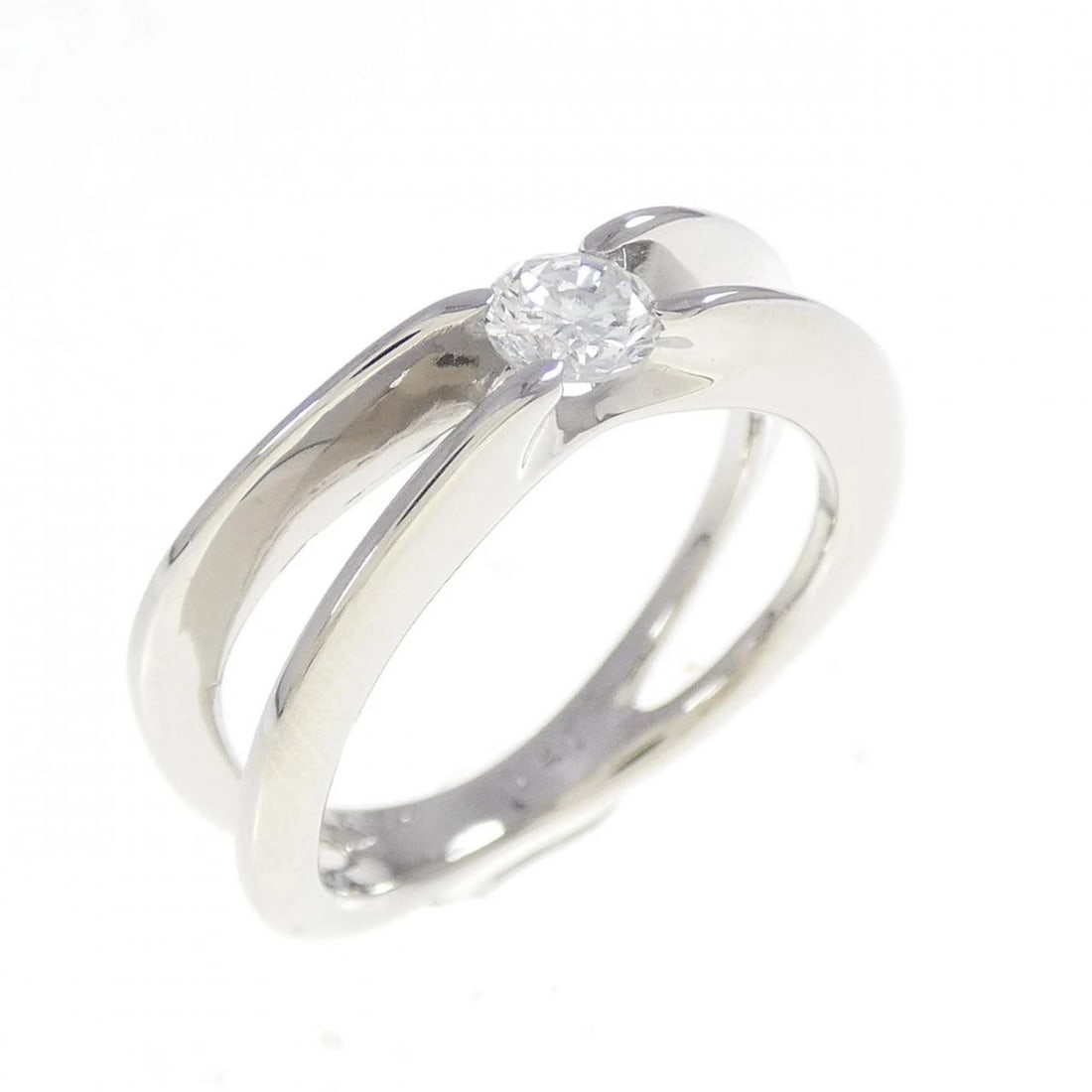 PT900 DIAMOND RING: PT900 Diamond Ring Brand: Unbranded Type/Style: Diamond Ring Material: PT900, Main Stone/Creation Natural Color: silver Size: US 4 1/2 Accessories: None Accessories Notice: When purchasing pre-owned