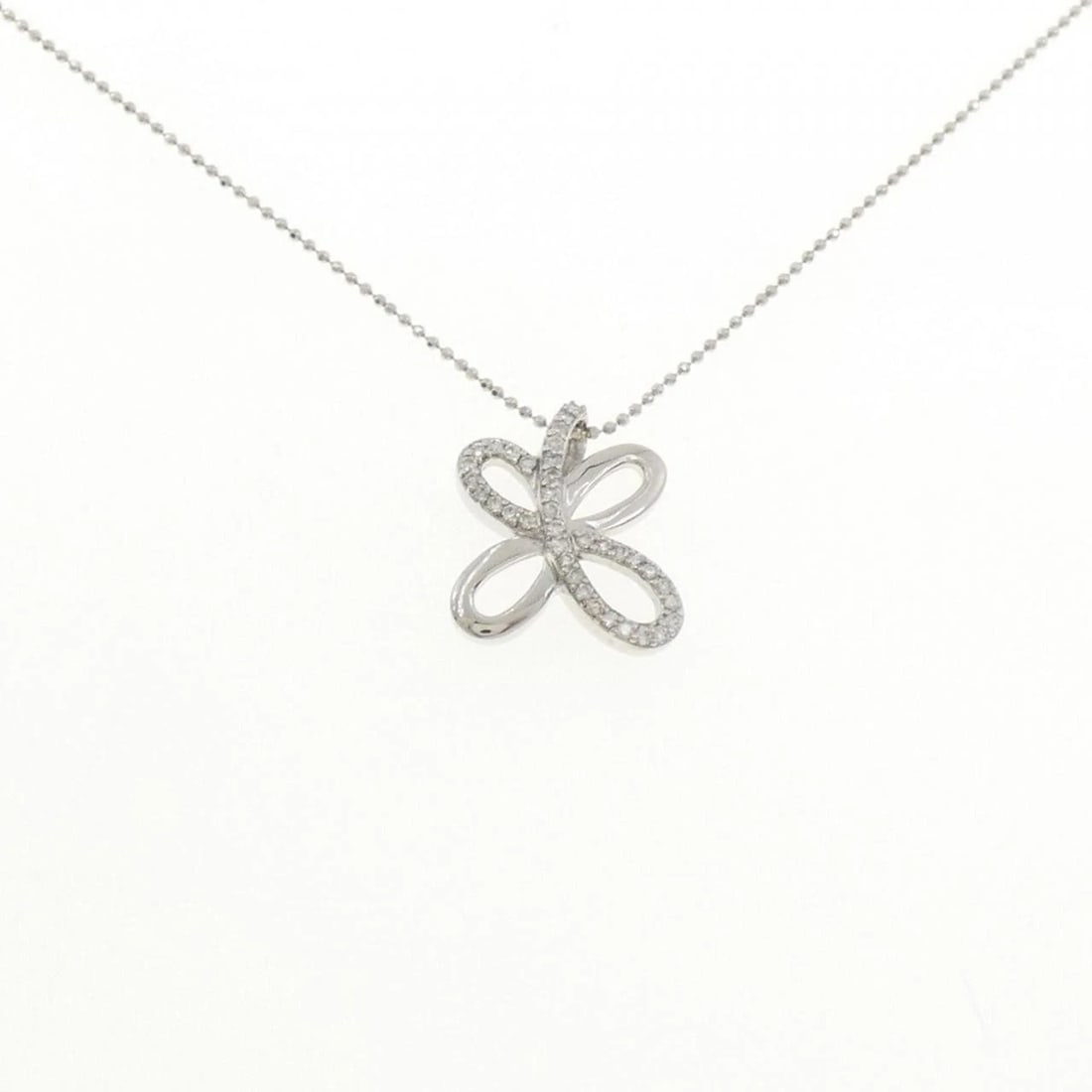 K18WG DIAMOND NECKLACE: K18WG Diamond Necklace Brand: Unbranded Type/Style: Diamond Necklace Material: K18WG, Main Stone/Creation Natural Color: White Gold Size: 40cm Actual Size Pendant length approx. x width approx.: