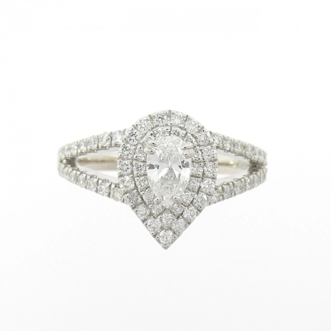 PT900 DIAMOND RING: PT900 Diamond Ring Brand: Unbranded Type/Style: Diamond Ring Material: PT900, Main Stone/Creation Natural Color: Silver Size: US 5 1/2 Accessories: None Accessories Notice: When purchasing pre-owned