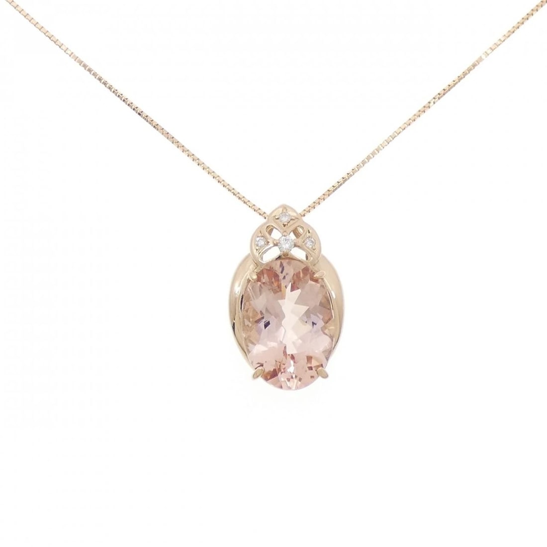 K18PG MORGANITE NECKLACE: K18PG Morganite Necklace Brand: Unbranded Type/Style: Morganite Necklace Material: K18PG, Main Stone/Creation Morganite Secondary Stone Diamond Color: Pink Gold Size: Actual Size Pendant length