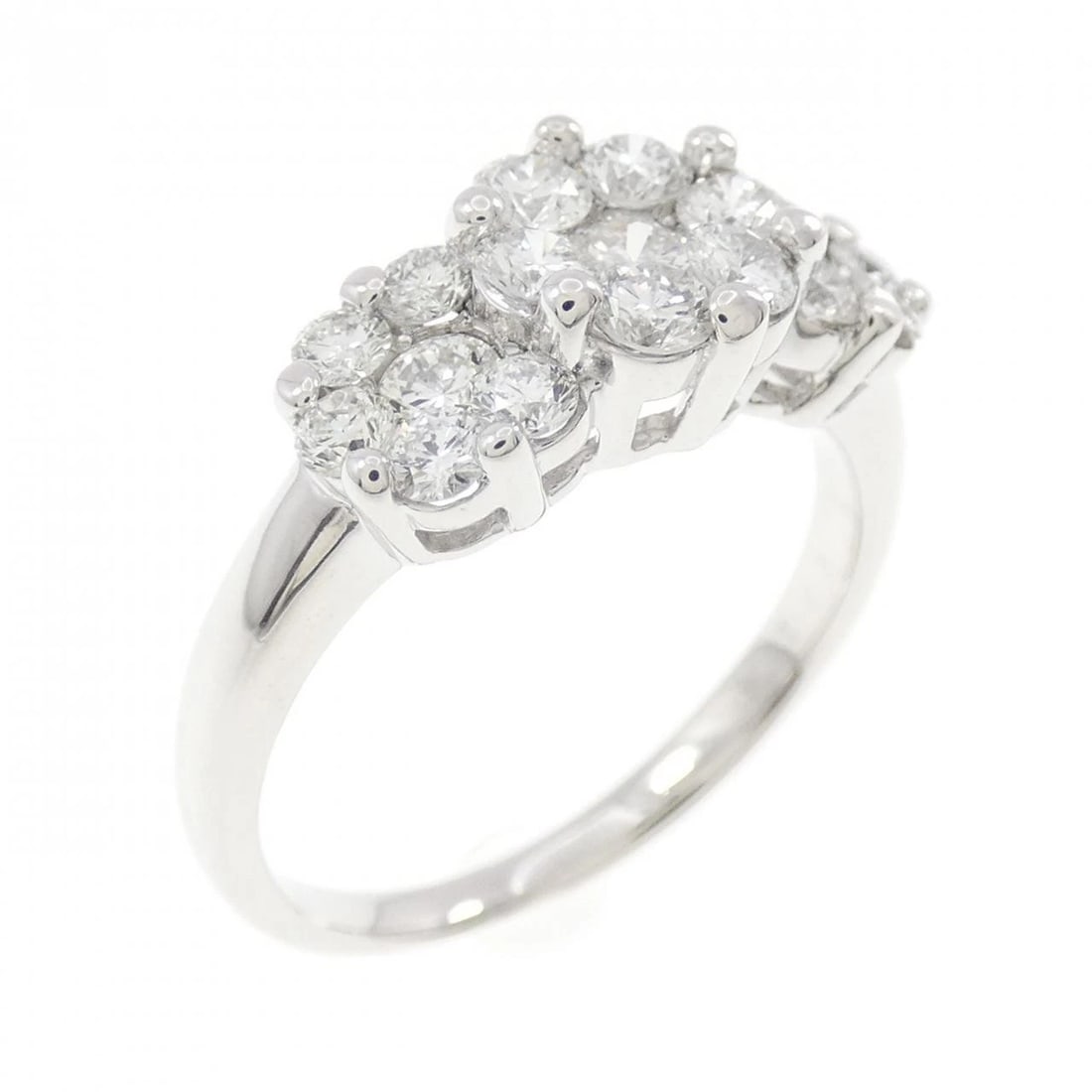 K18WG DIAMOND RING (1 of 3)