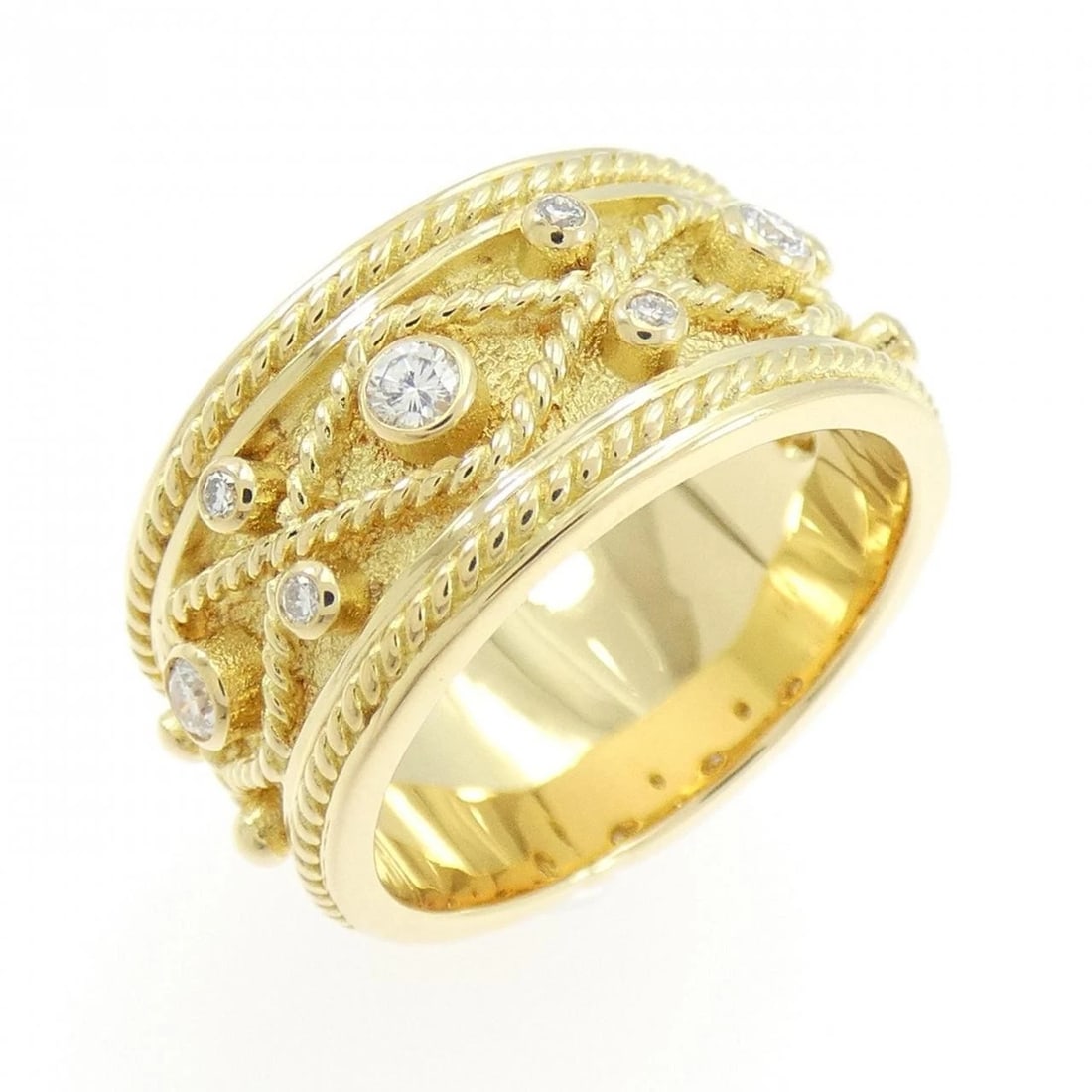 750YG DIAMOND RING (1 of 3)