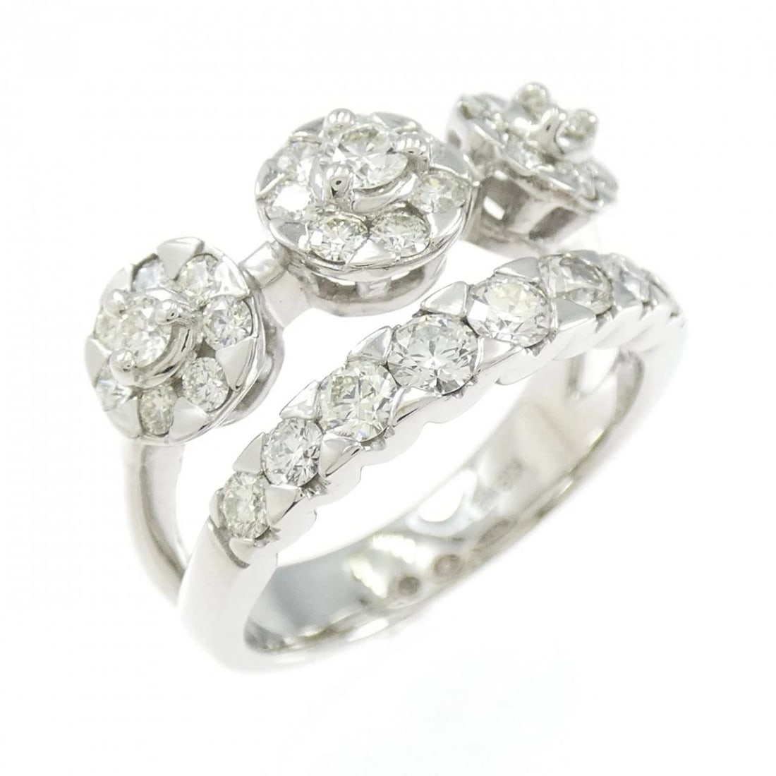 K18WG DIAMOND RING: K18WG Diamond Ring Brand: Unbranded Type/Style: Diamond Ring Material: K18WG, Main Stone/Creation Natural Color: White Gold Size: US 5 3/4 Accessories: None Accessories Notice: When purcha