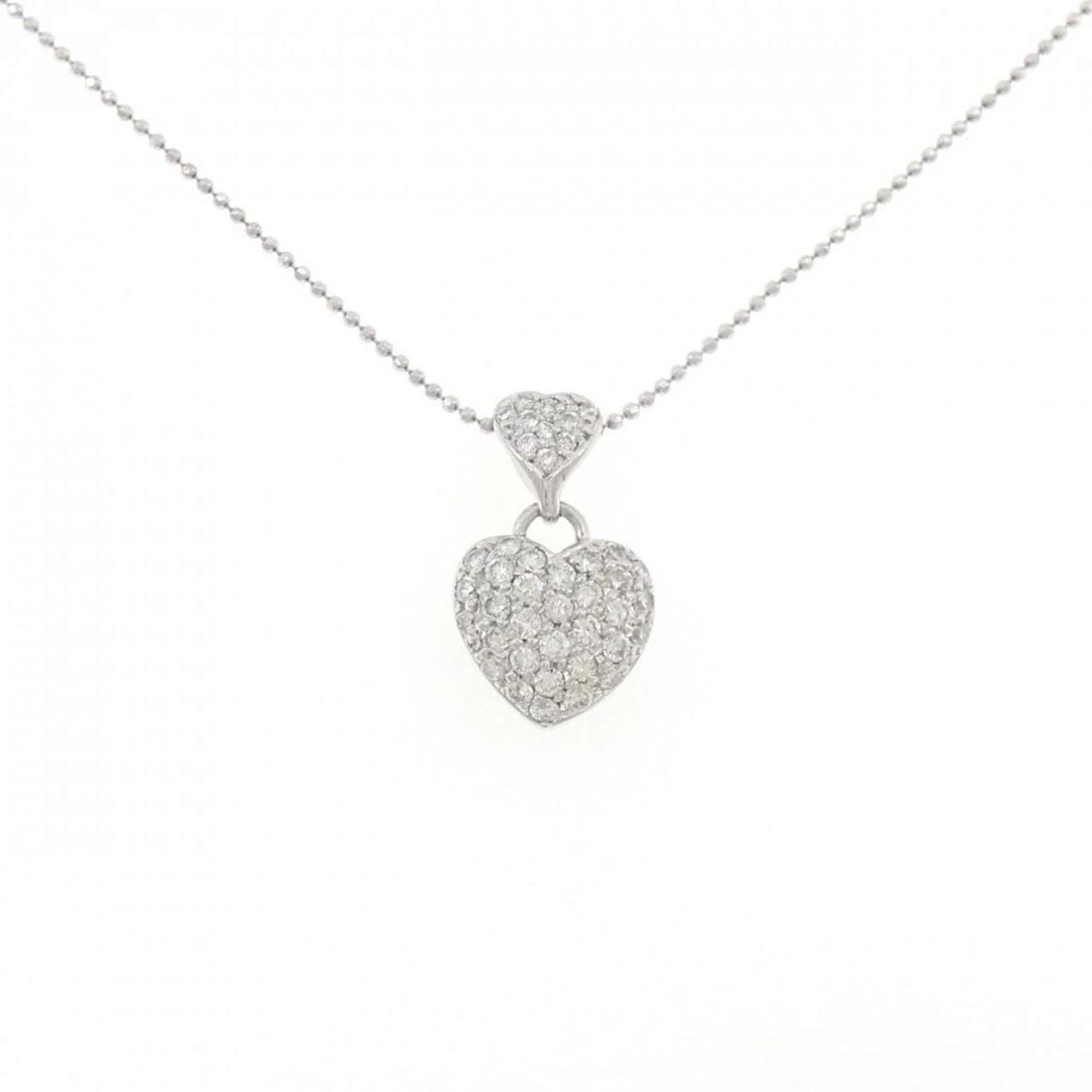 PT900/PT850 HEART DIAMOND NECKLACE: PT900/PT850 Heart Diamond Necklace Brand: Unbranded Type/Style: Diamond Necklace Material: PT900/PT850, Main Stone/Creation Natural Color: Silver Size: 41cmActual Size Pendant length approx. x width a