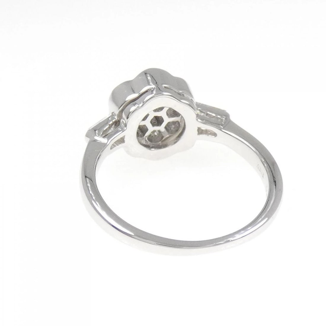 K18WG FLOWER DIAMOND RING - 3