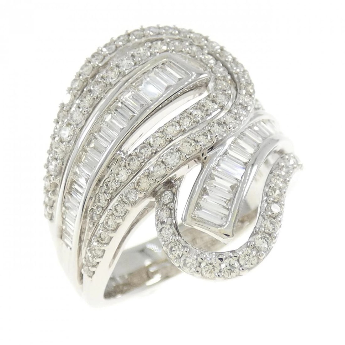 K18WG DIAMOND RING: K18WG Diamond Ring Brand: Unbranded Type/Style: Diamond Ring Material: 18k White Gold, Main Stone/Creation Natural Color: White Gold Size: US 7 1/4 Accessories: None Accessories Notice: Wh