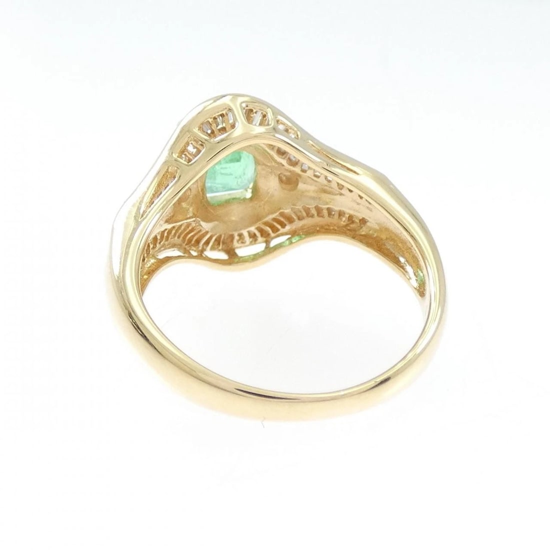 18K YELLOW GOLD EMERALD RING - 3