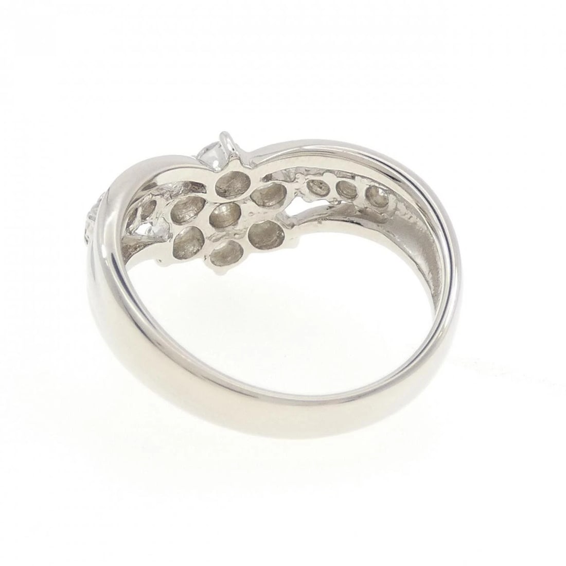 PT900 FLOWER DIAMOND RING - 3