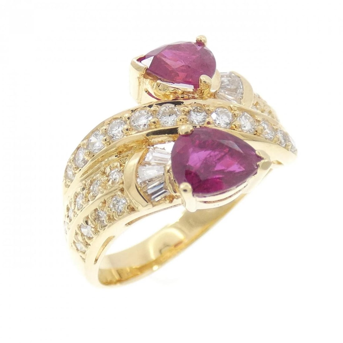 750YG RUBY RING: 750YG Ruby Ring Brand: Unbranded Type/Style: Ruby Ring Material: 750YG, Main Stone/Creation RubySecondary Stone Diamond Color: Yellow Gold Size: US 5 3/4 Accessories: None Accessories Notice: When