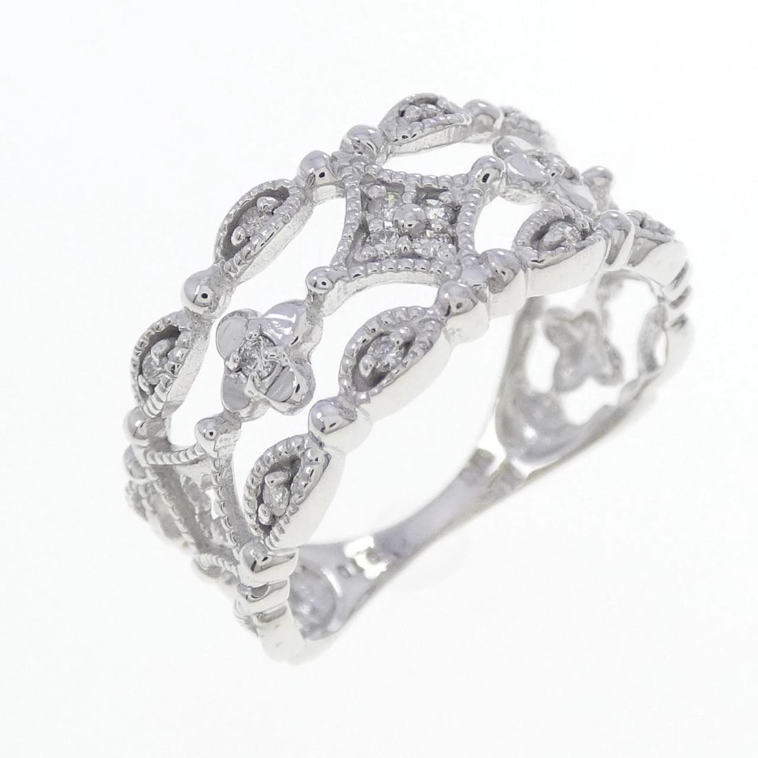 K18WG DIAMOND RING: K18WG Diamond Ring Brand: Unbranded Type/Style: Diamond Ring Material: 18k White Gold, Main Stone/Creation Natural Color: White Gold Size: US 5 1/4 Accessories: None Accessories Notice: When