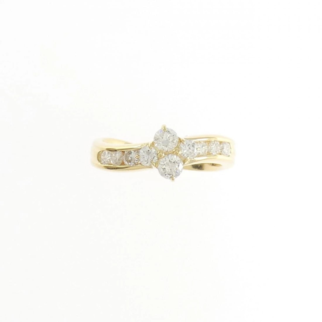 K18YG FLOWER DIAMOND RING: K18YG Flower Diamond Ring Brand: Unbranded Type/Style: Diamond Ring Material: 18K Yellow Gold, Main Stone/Creation Natural Color: Yellow Gold Size: US 4 1/4 Accessories: None Accessories Notice: When