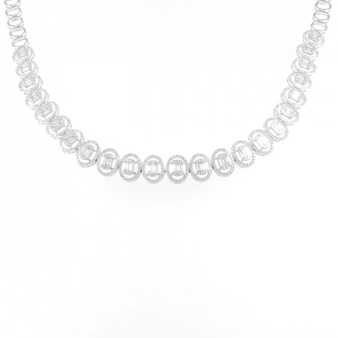 K18WG DIAMOND NECKLACE: K18WG Diamond Necklace Brand: Unbranded Type/Style: Diamond Necklace Material: K18WG, Main Stone/Creation Natural Color: White Gold Size: 40cmActual Size Max width approx: 9.3mm Accessories: None