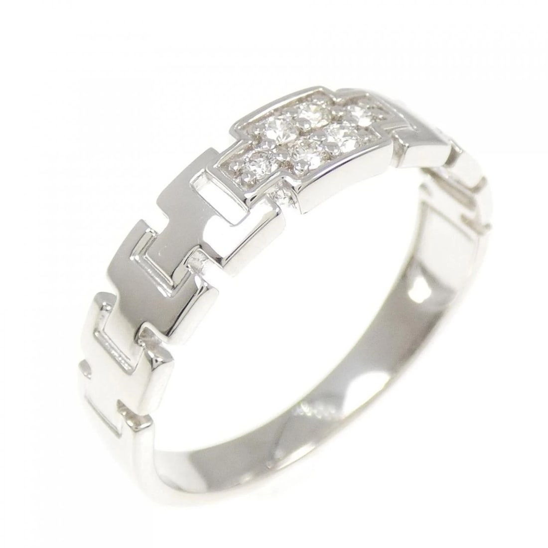 PT900 DIAMOND RING: PT900 Diamond Ring Brand: Unbranded Type/Style: Diamond Ring Material: Platinum900, Main Stone/Creation Natural Color: Platinum Size: US 7 3/4 Accessories: None Accessories Notice: When purchasing