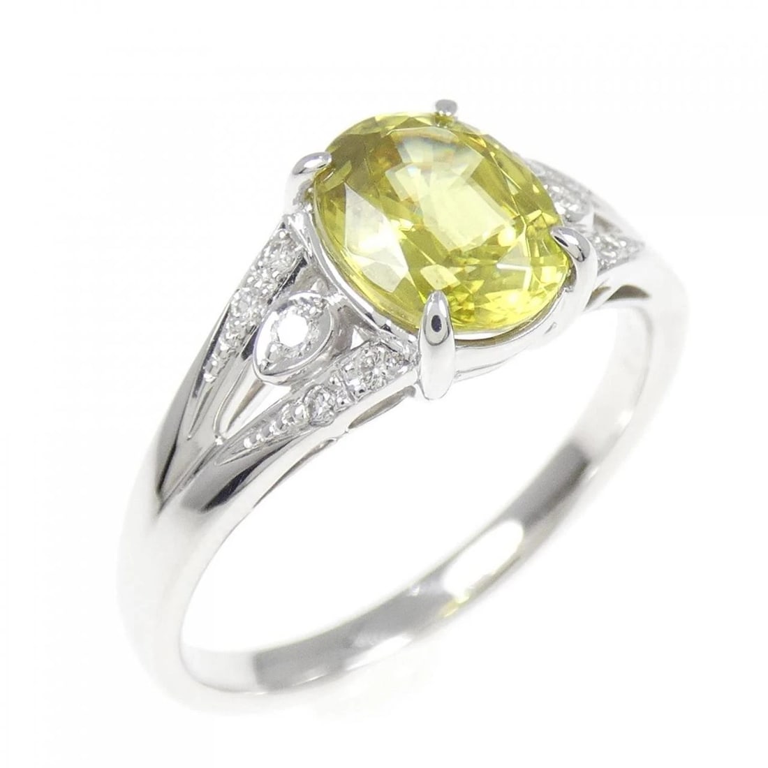 K18WG SPHENE RING (1 of 3)