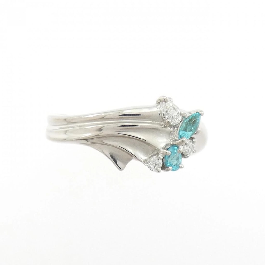 K18WG TOURMALINE RING: K18WG Tourmaline Ring Brand: Unbranded Type/Style: Ring Material: K18WG, Main Stone/Creation Tourmaline Secondary Stone diamond Color: White Gold Size: US 5 1/4 Accessories: None Accessories Notice: