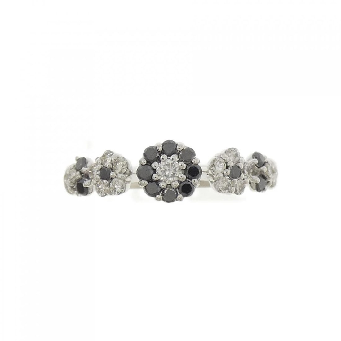 K18WG FLOWER DIAMOND RING - 2