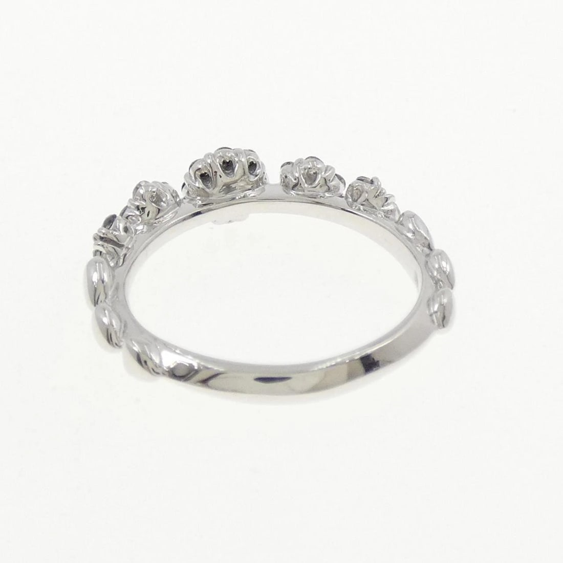 K18WG FLOWER DIAMOND RING - 3
