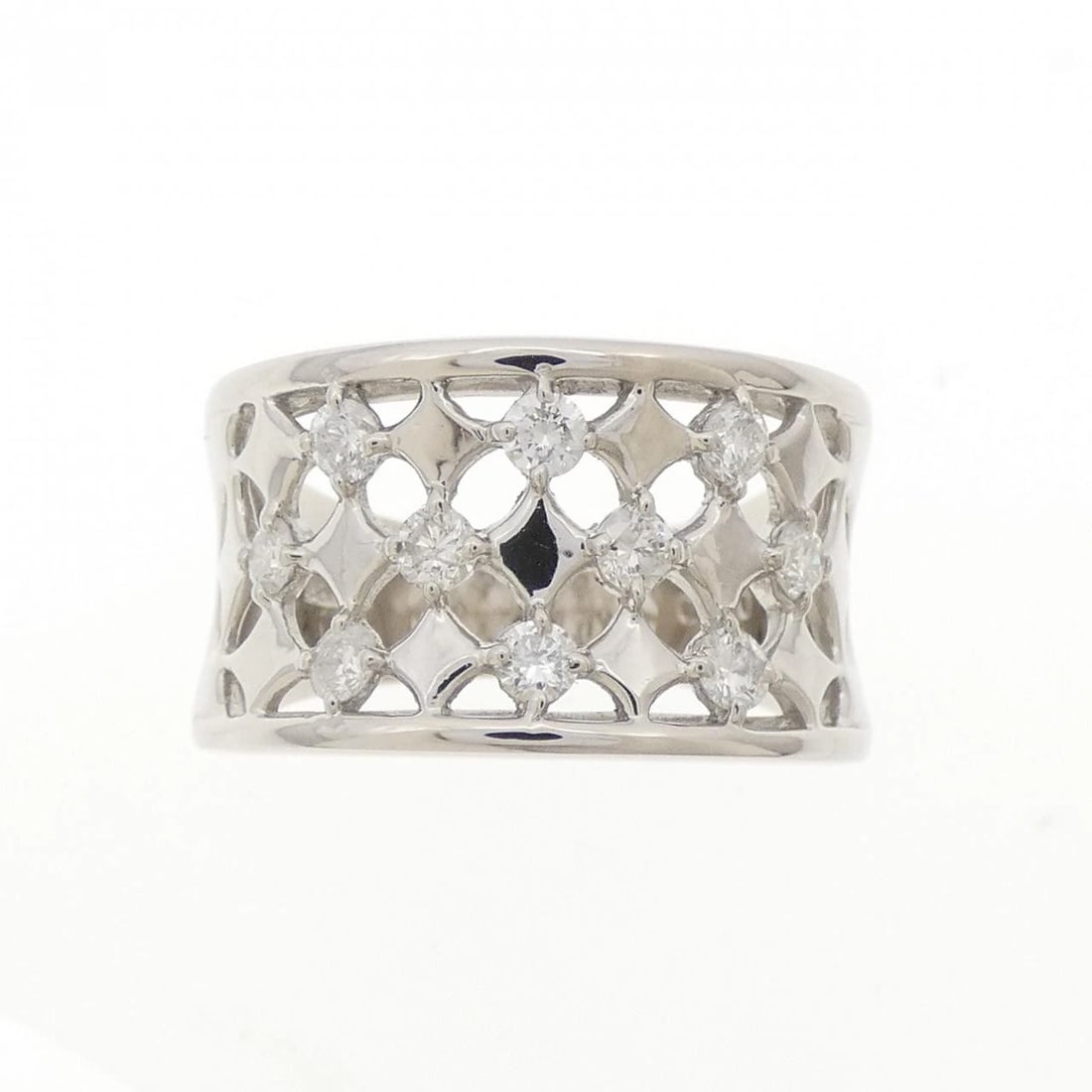 PT900 DIAMOND RING: PT900 Diamond Ring Brand: Unbranded Type/Style: Diamond Ring Material: PT900, Main Stone/Creation Natural Color: silver Size: US 6 1/4 Accessories: None Accessories Notice: When purchasing