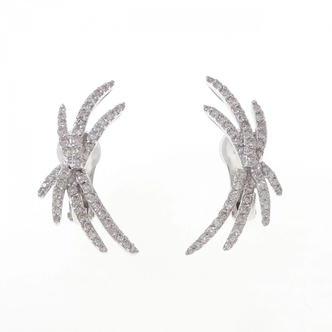 K18WG DIAMOND PIERCE: K18WG Diamond Pierce Brand: Unbranded Type/Style: Diamond Pierce/Earring Material: 18k White Gold, Main Stone/Creation Natural Color: White Gold Size: Actual Size Approx. length x width: 29.2mm x 17.8