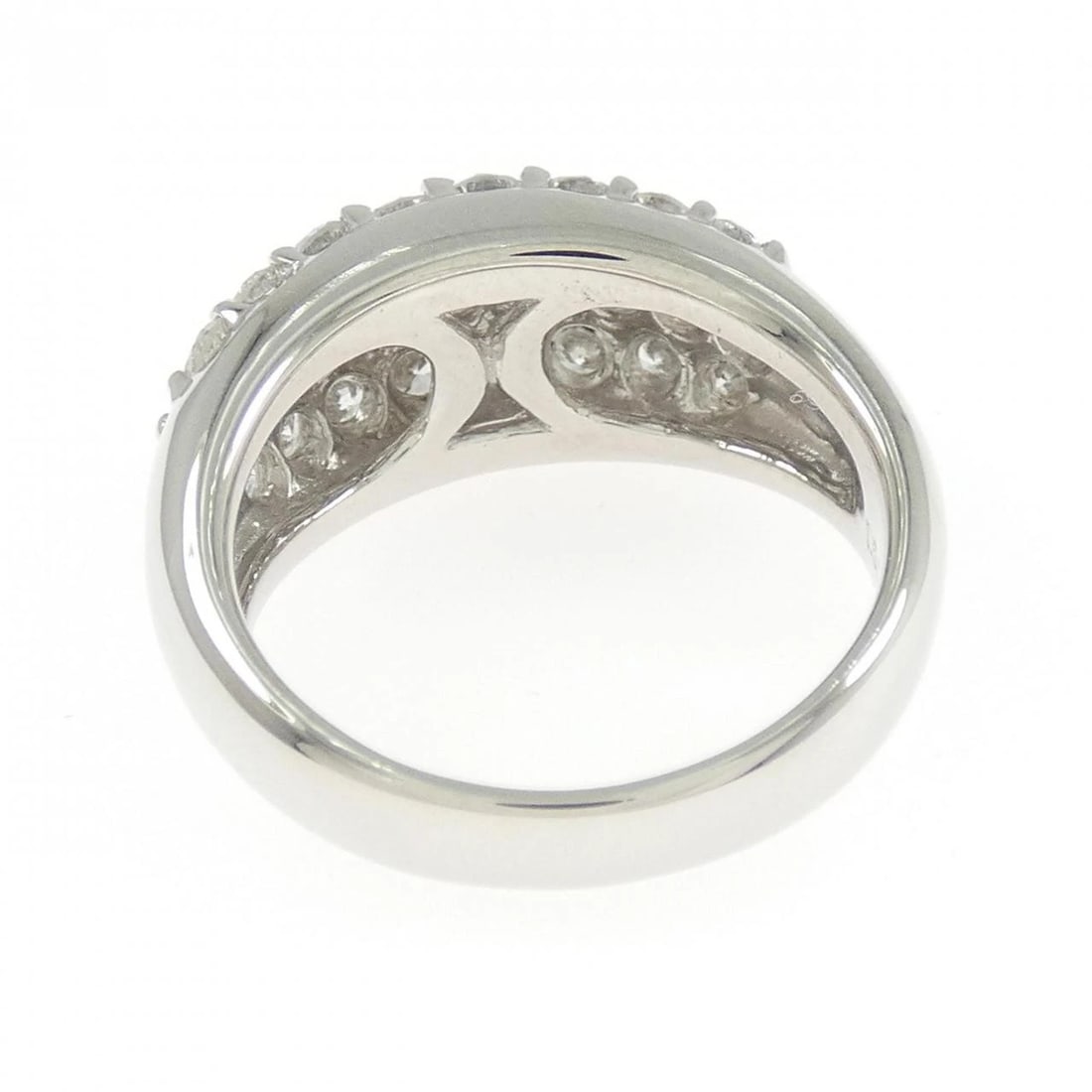 PT900 PAVE DIAMOND RING - 3